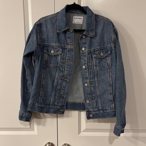 Old Navy Jackets & Blazers - Lightly worn Old Navy Denim Jacket size M